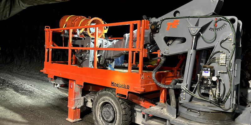 5-in-1 M40 Minejack Multi-Unit