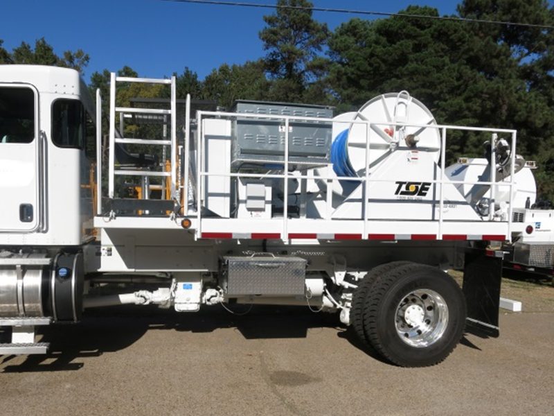 Truck Mounted Puller/Tensioner